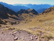 42 Gran bella vista sulla discesa al Lago di Pietra Qudra